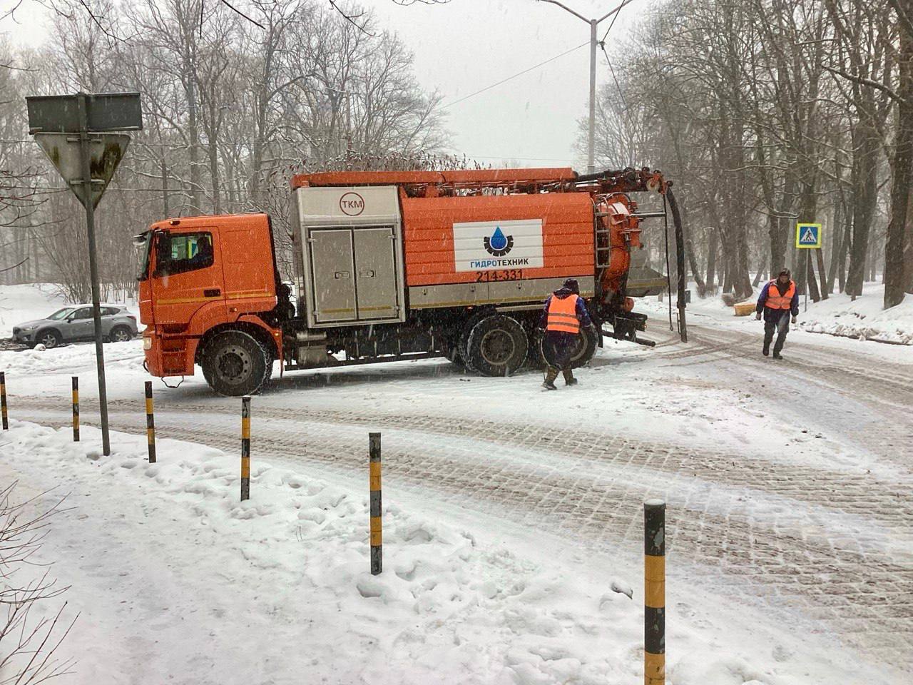 В Калининграде коммунальные службы сегодня сосредоточены на борьбе с подтоплениями В Калининграде коммунальные службы сегодня сосредоточены на борьбе с подтоплениями