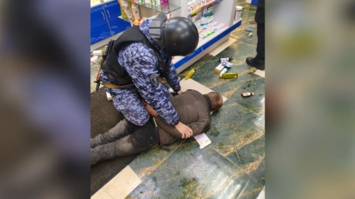 В Калининграде росгвардейцы задержали мужчину, устроившего дебош в аптеке