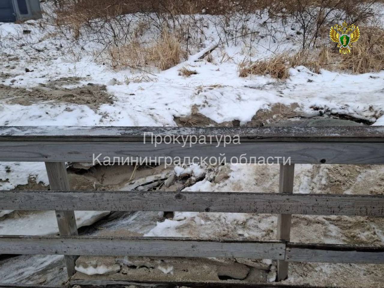 Природоохранная прокуратура проводит проверку по публикациям в средствах массовой информации о сливе неочищенных сточных вод на пляж и променад в Янтарном Природоохранная прокуратура проводит проверку по публикациям в средствах массовой информации о сливе неочищенных сточных вод на пляж и променад в Янтарном