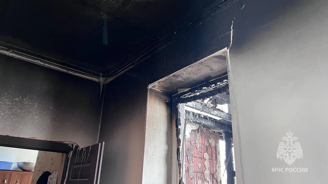 В Родниках из горящего дома спасли 4 жильцов В Родниках из горящего дома спасли 4 жильцов