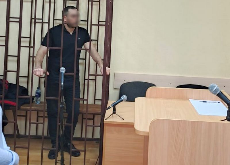 Отмазавшего пьяного водителя полицейского показательно наказали