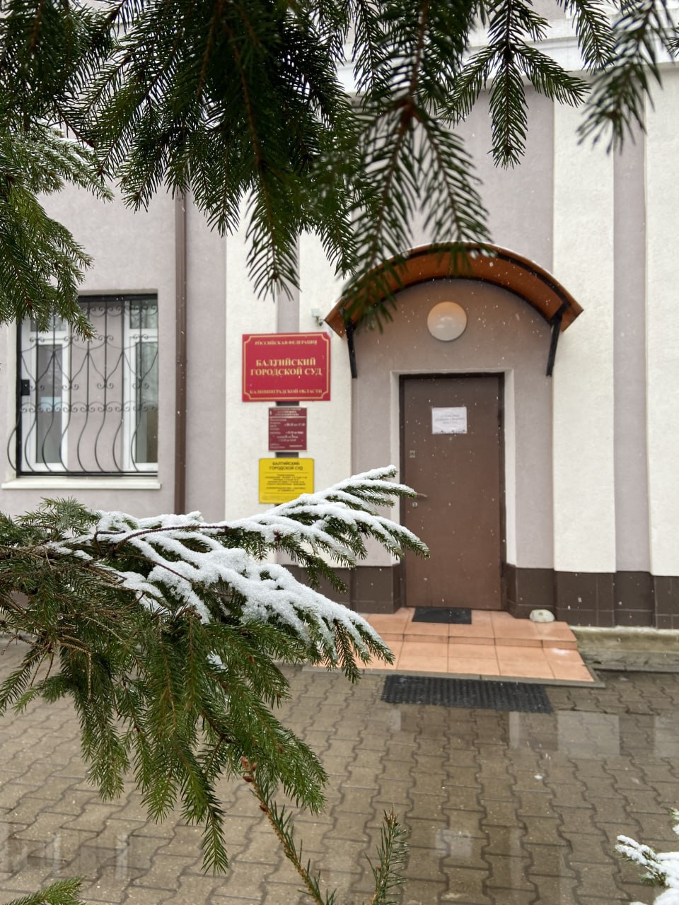 К лишению свободы осужден 30-летний житель Балтийска, который нашел боеприпасы и гранату и хранил их в подвале дома