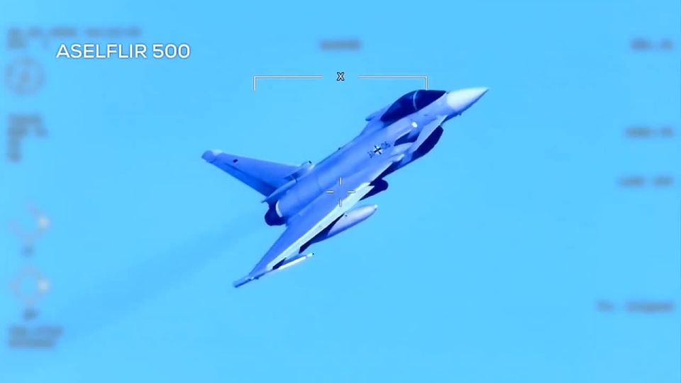 �������� ������� ����������� Bayraktar TB3 ������� �������� ���������� ���� � ���������� ������ � ������������� Eurofighter Typhoon ��� ���� � ������ ������ Steadfast Dart 26 � ���������� �������