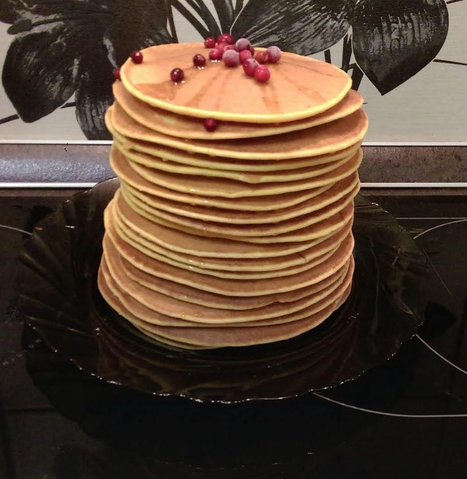 Завершаем наш блинный марафон вкусной подборкой от наших читателей: здесь и яркие цветные блины, и изящные ажурные, и аппетитные закуски, а ещё в кадр случайно попал голодный пес Завершаем наш блинный марафон вкусной подборкой от наших читателей: здесь и яркие цветные блины, и изящные ажурные, и аппетитные закуски, а ещё в кадр случайно попал голодный пес