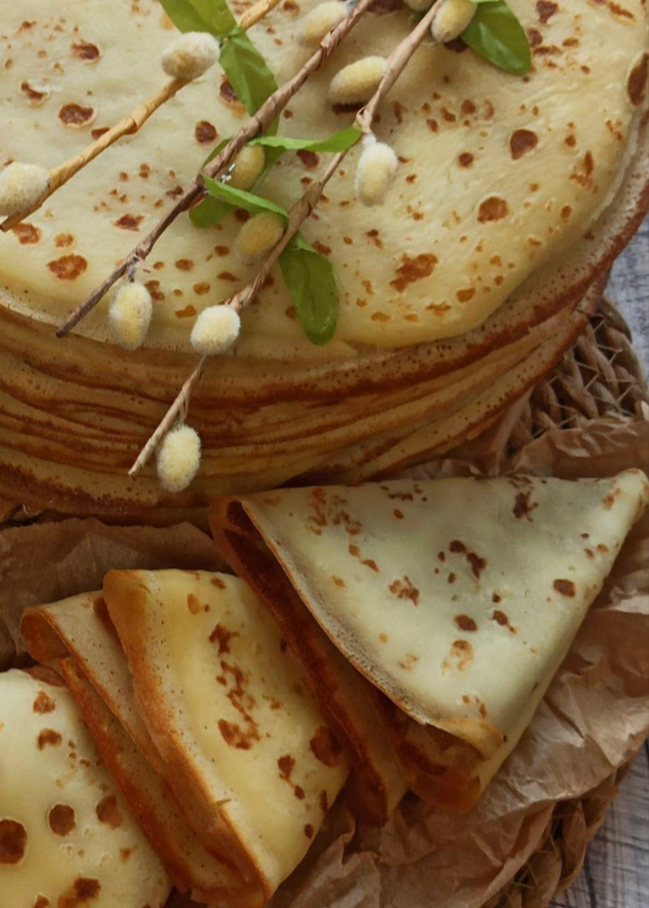 Завершаем наш блинный марафон вкусной подборкой от наших читателей: здесь и яркие цветные блины, и изящные ажурные, и аппетитные закуски, а ещё в кадр случайно попал голодный пес Завершаем наш блинный марафон вкусной подборкой от наших читателей: здесь и яркие цветные блины, и изящные ажурные, и аппетитные закуски, а ещё в кадр случайно попал голодный пес