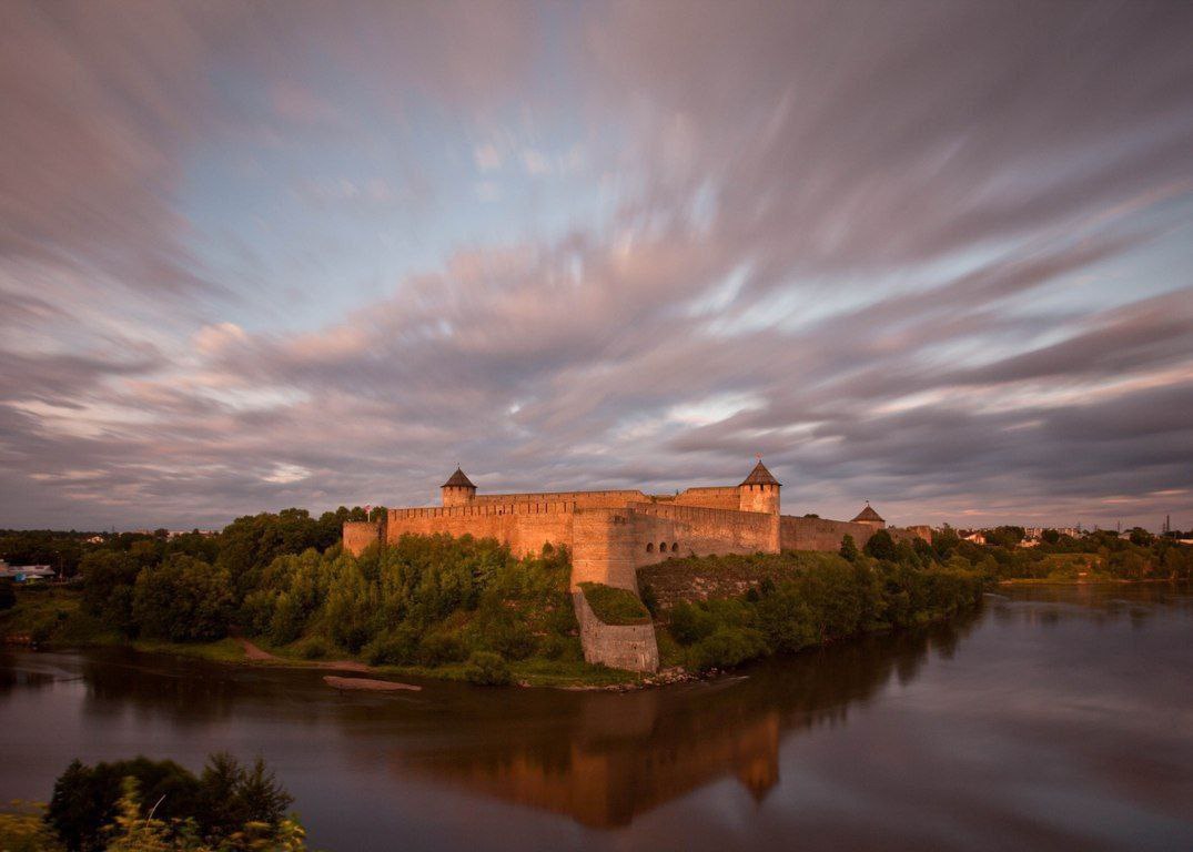 Я продолжаю традицию ночных прогулок Я продолжаю традицию ночных прогулок