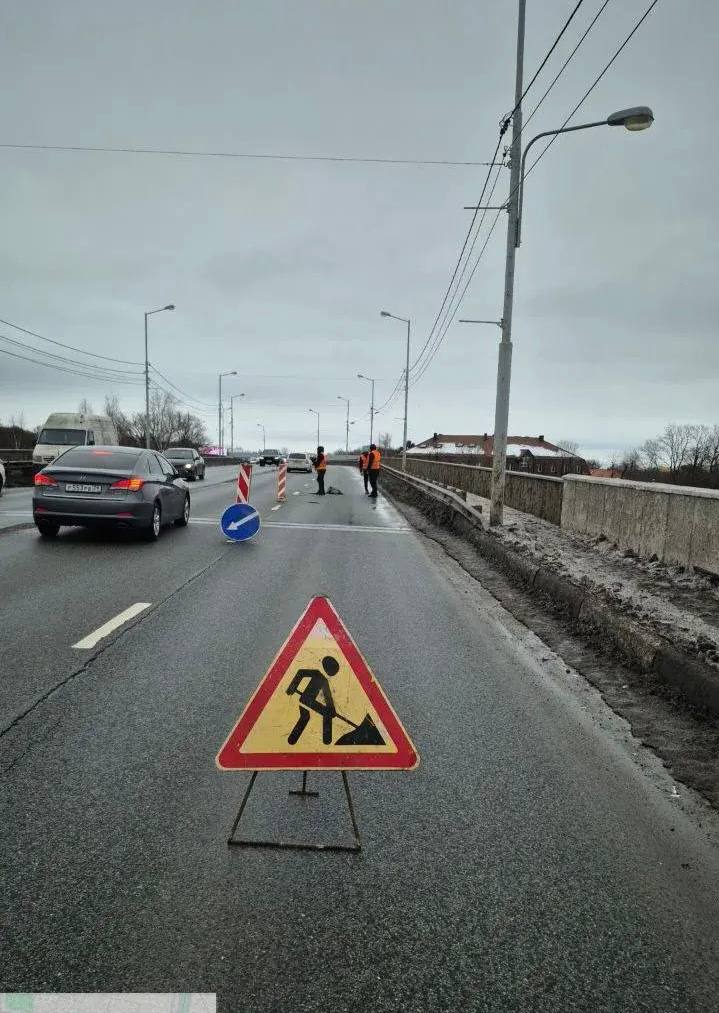 В Калининграде после морозов снова выводят дорожников на объекты