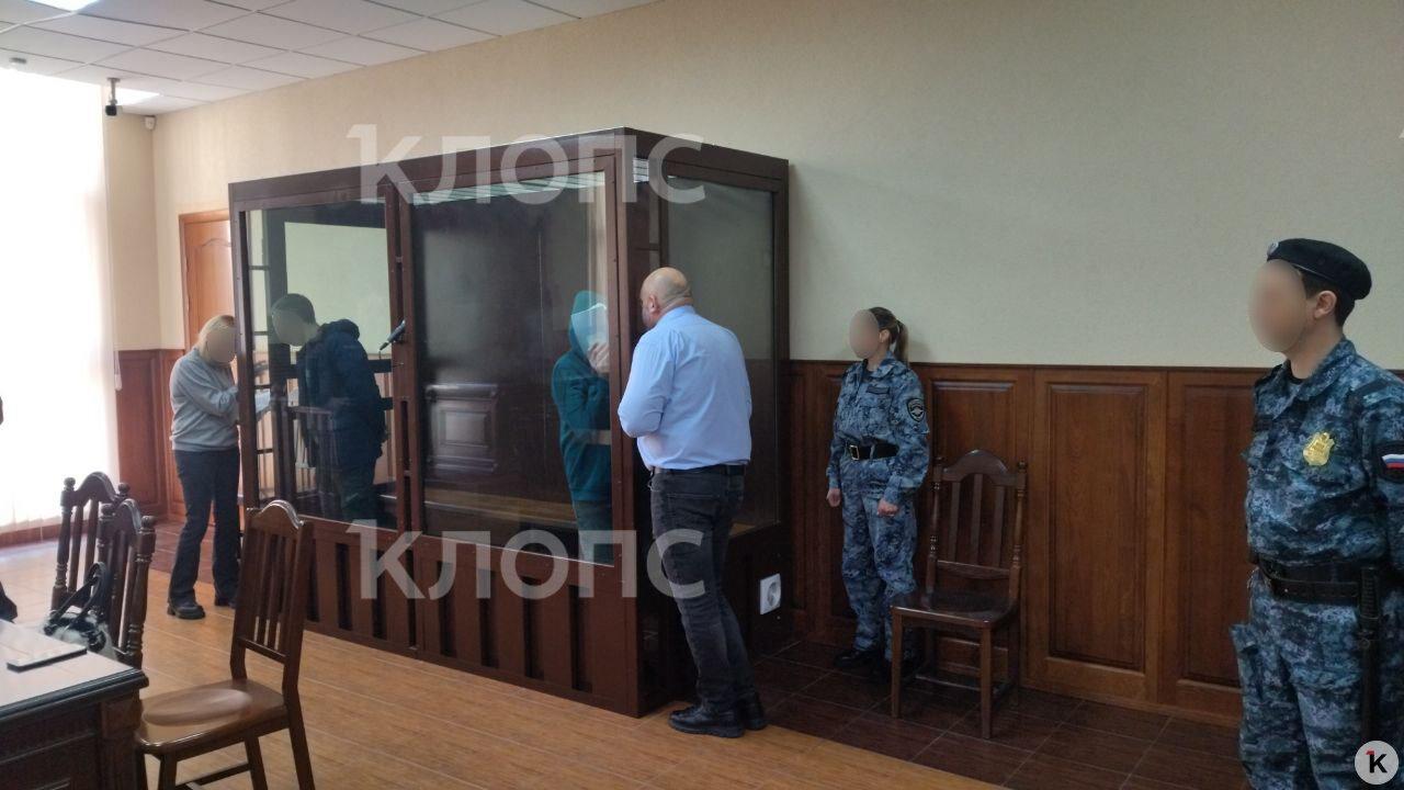 В Черняховске снова продлили арест матери и отчиму убитого мальчика