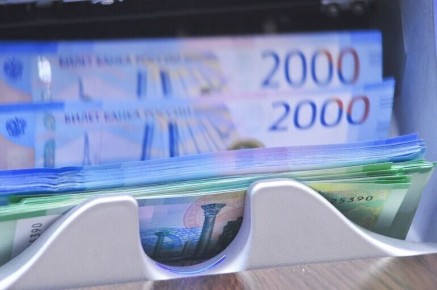 Чем могут распоряжаться россияне с заблокированными счетами