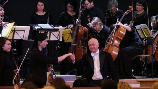 Праздничный концерт в Международный женский день под руководством А.Фельдмана в Калининградском областном историко-художественном музее