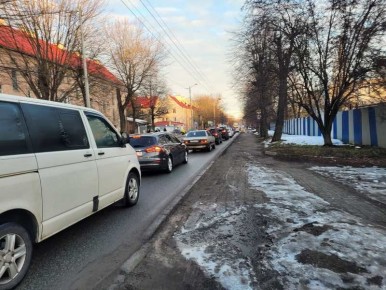 ����� � ����� �������� �������� 2,5 ��� ������ �� ������� � ������������