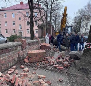 � ������������ ��� ����� ������ 100-������ �������� �����������