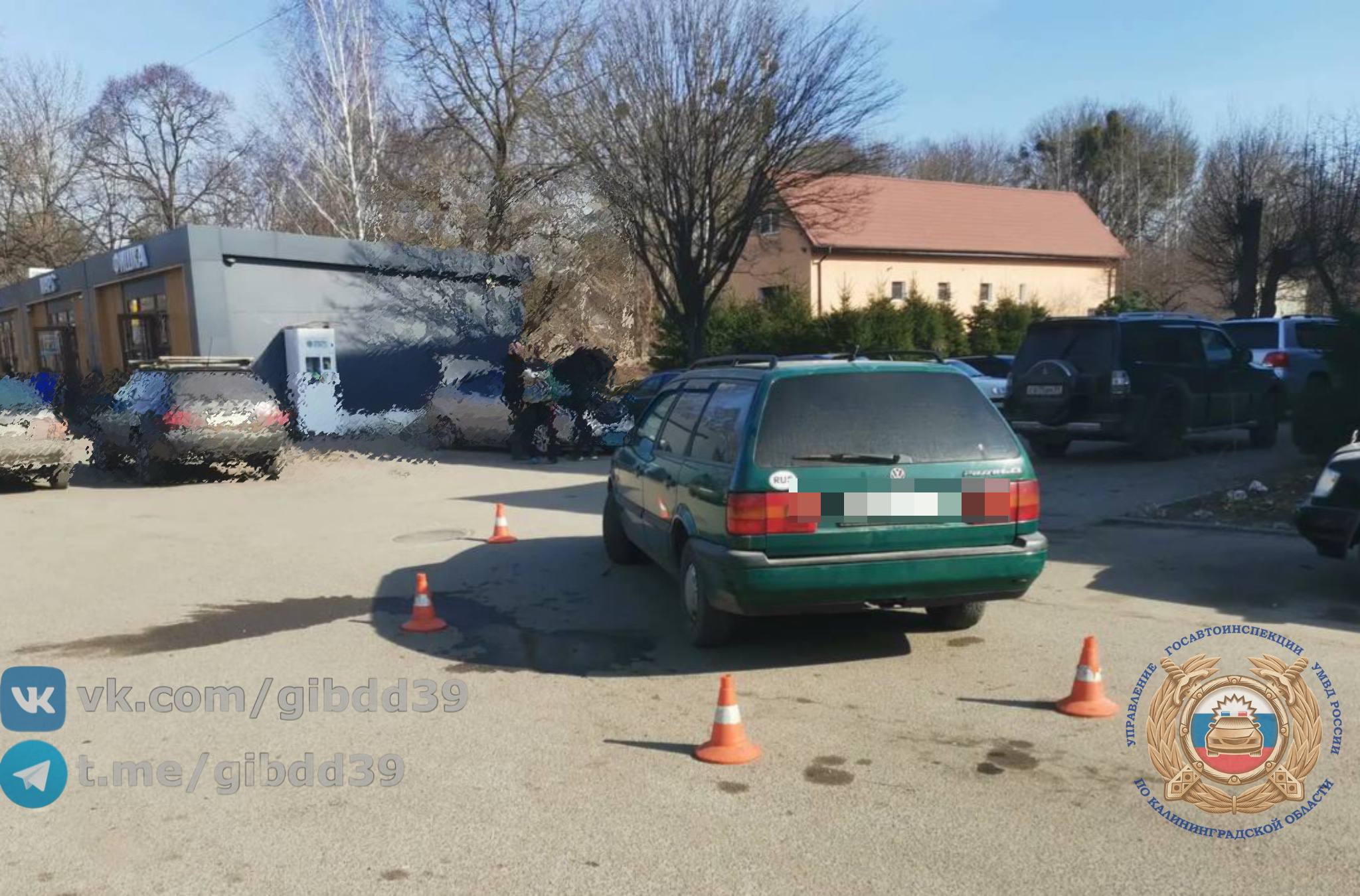 По предварительным данным, 15.03.2026 в 08:20 в городе Калининграде на улице Гайдара, 120, водитель 2001 года рождения, управляя электросамокатом допустил наезд на пешехода 1954 года рождения По предварительным данным, 15.03.2026 в 08:20 в городе Калининграде на улице Гайдара, 120, водитель 2001 года рождения, управляя электросамокатом допустил наезд на пешехода 1954 года рождения