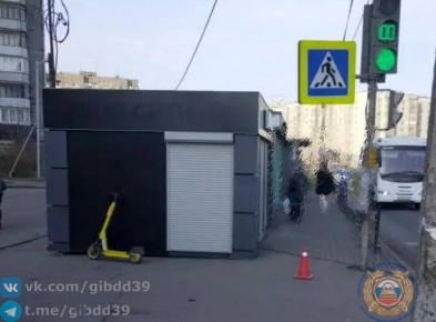 На электросамокате сбили ещё одного пожилого человека в Калининграде