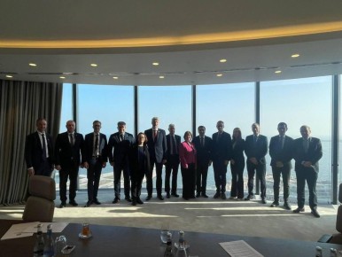 Северный десант в Баку. о европейском интересе к Азербайджану