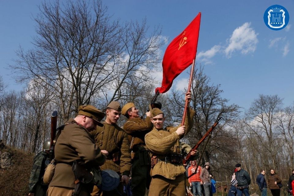 � 5 �� 9 ������ � ������� ������ ��������� ���� ��������� ���������