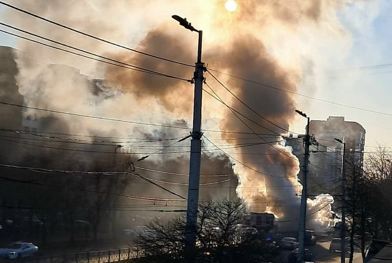 Брата сгоревшего троллейбуса в Калининграде не пускают к людям