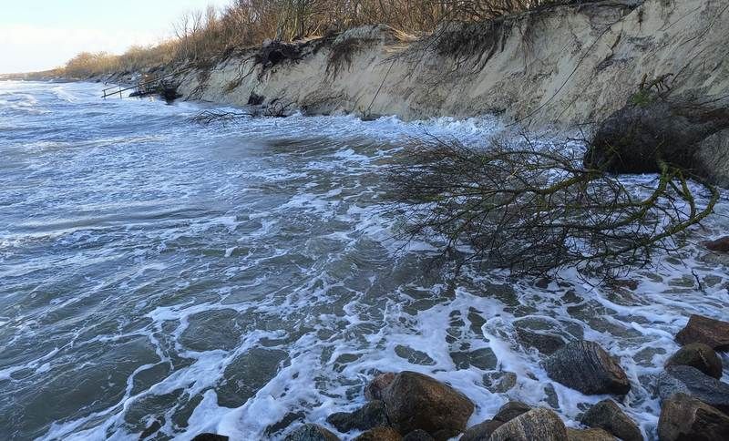 Калининградскую область прижмёт первый этом году шторм