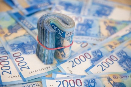 За год средняя номинальная зарплата в Калининградской области выросла на 13,7%