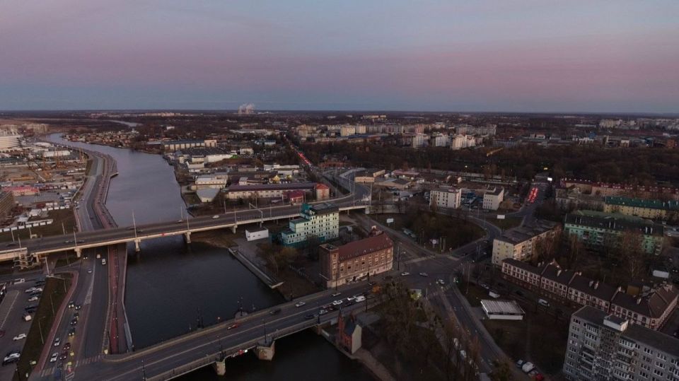 ����������� ������ (��. ���������� ����) ����� ��������� � ��� ������� ���������� ����� �� ������������ (�� ����������� �� ����� ������)