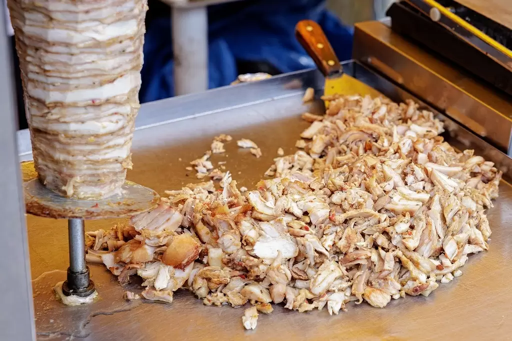 Новый стандарт шавермы: что ждет любителей уличной еды