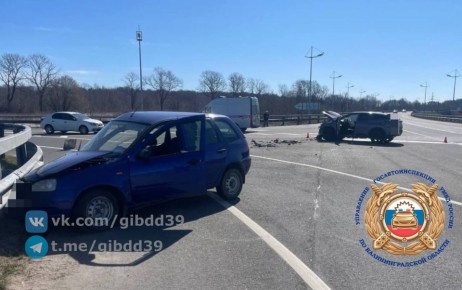 По оперативной информации, 11.04.2026 около 09:40 в Зеленоградском районе на Приморском полукольце (подъезд к г. Пионерский) водитель 1951г.р., управляя автомобилем «Лада», при повороте налево не уступил дорогу движущемуся...