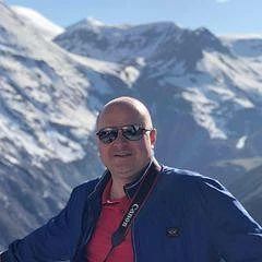 Миллиардер Михаил Смирнов разбился на мотоцикле, влетев в легковушку — вчера в Ленобласти он выехал на встречку Миллиардер Михаил Смирнов разбился на мотоцикле, влетев в легковушку — вчера в Ленобласти он выехал на встречку