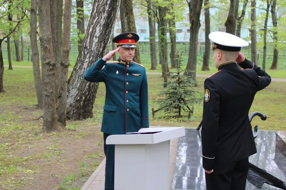 В Калининграде молодой следователь принял Присягу сотрудника Следственного комитета Российской Федерации В Калининграде молодой следователь принял Присягу сотрудника Следственного комитета Российской Федерации