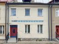 В Правдинске на фасадах домов Столярного переулка появились узоры