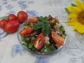 Салат с баклажанами, зеленью и сыром: вкусно и просто