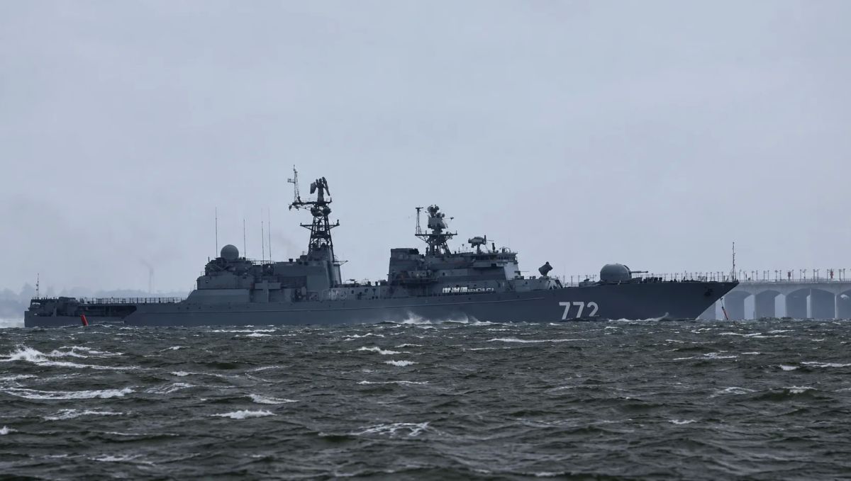 Патрульный корабль Балтийского флота, фрегат «Неустрашимый» проекта 11540 был замечен в море с системами РЭБ «Пероед-М» Патрульный корабль Балтийского флота, фрегат «Неустрашимый» проекта 11540 был замечен в море с системами РЭБ «Пероед-М»