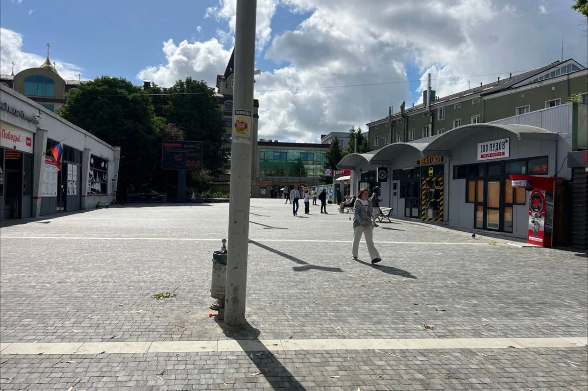 В Калининграде завершают ремонт площади перед Северным вокзалом В Калининграде завершают ремонт площади перед Северным вокзалом