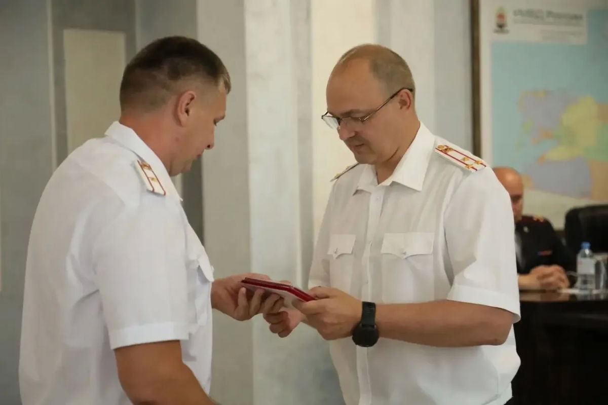 В УМВД России по Калининградской области чествовали сотрудников ГИБДД и ветеранов службы В УМВД России по Калининградской области чествовали сотрудников ГИБДД и ветеранов службы