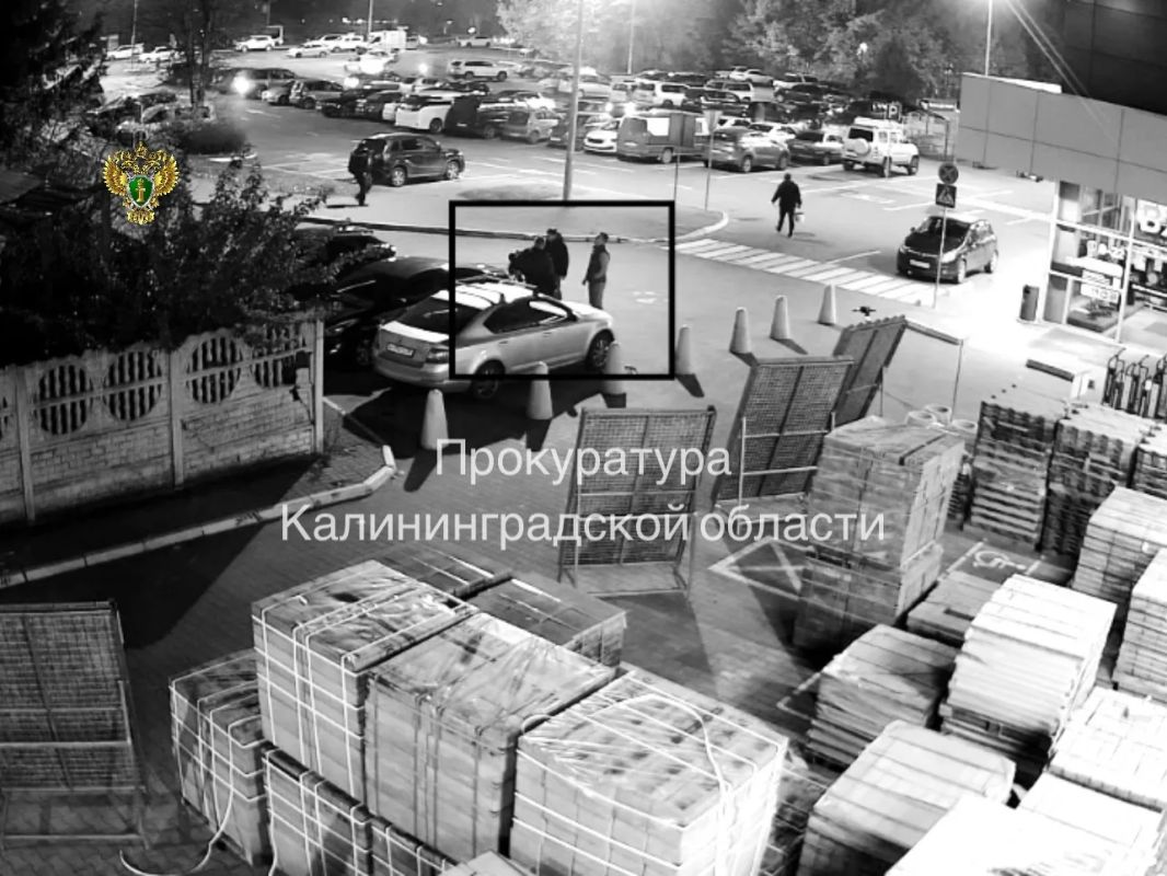 Двое жителей области предстанут перед судом по обвинению в уничтожении склада бытовой техники с причинением ущерба в размере свыше 57 млн рублей Двое жителей области предстанут перед судом по обвинению в уничтожении склада бытовой техники с причинением ущерба в размере свыше 57 млн рублей