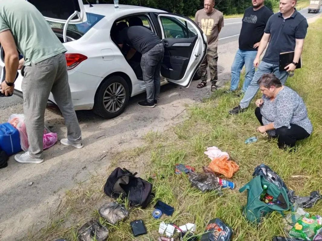 В период с 29 июня по 3 июля проведена субрегиональная антинаркотическая операция «Канал-Янтарный берег» В период с 29 июня по 3 июля проведена субрегиональная антинаркотическая операция «Канал-Янтарный берег»
