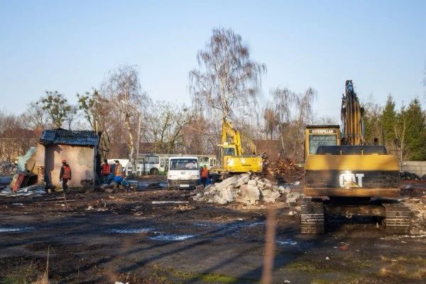 На месте снесённой автошколы на улице Невского в Калининграде разрешили построить многоквартирный дом