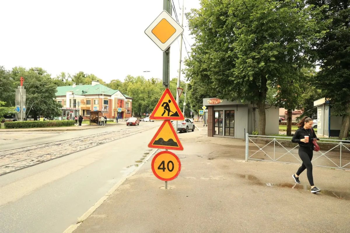 После шторма в Калининграде снова ремонтируют дороги После шторма в Калининграде снова ремонтируют дороги