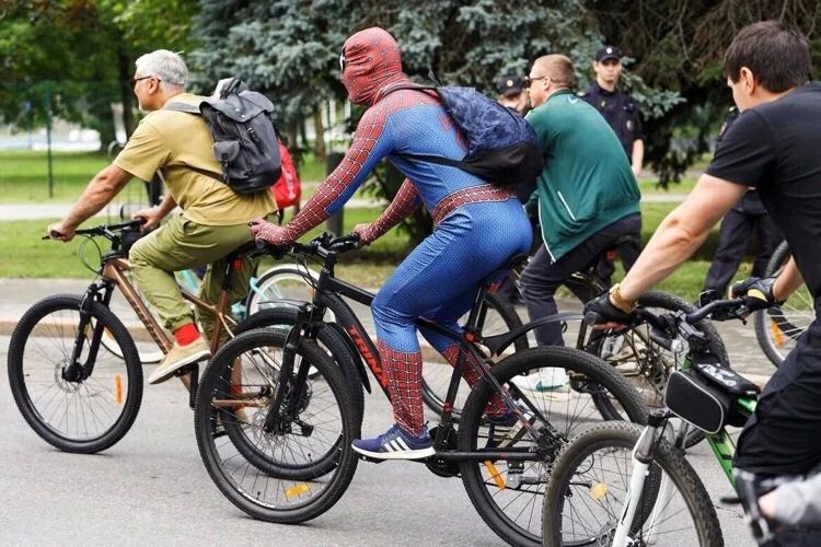 В воскресенье, 12 июля, в Калининграде состоялся фестиваль «Велодень» В воскресенье, 12 июля, в Калининграде состоялся фестиваль «Велодень»