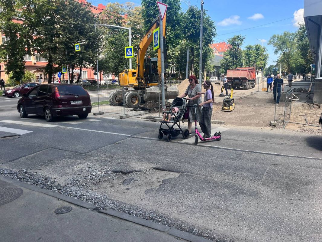 В Калининграде приступили к реконструкции перекрёстка Невского — Дадаева В Калининграде приступили к реконструкции перекрёстка Невского — Дадаева