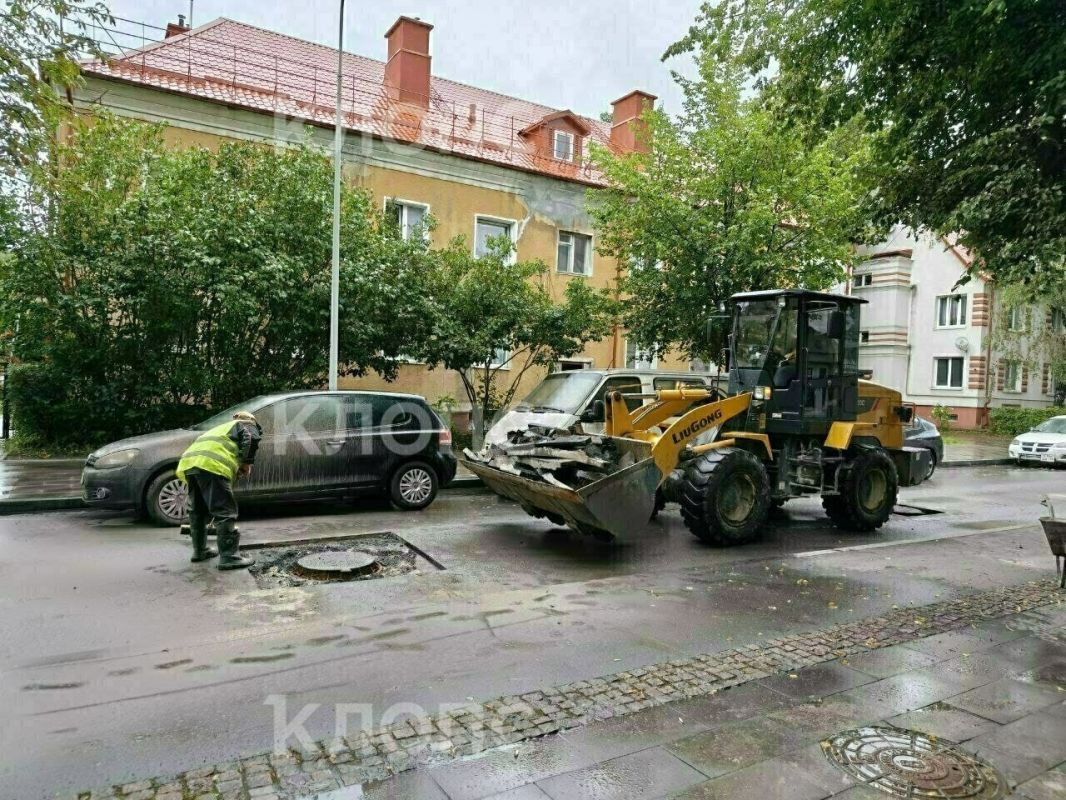 На Красной улице снова начались дорожные работы На Красной улице снова начались дорожные работы