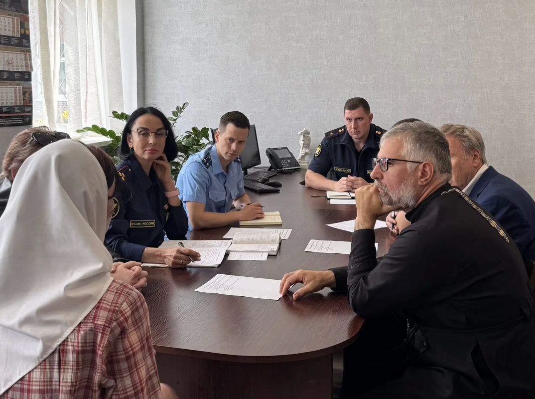 Работники прокуратуры совместно с Уполномоченным по правам человека в Калининградской области и членами Общественной наблюдательной комиссии посетили исправительную колонию №4 Работники прокуратуры совместно с Уполномоченным по правам человека в Калининградской области и членами Общественной наблюдательной комиссии посетили исправительную колонию №4