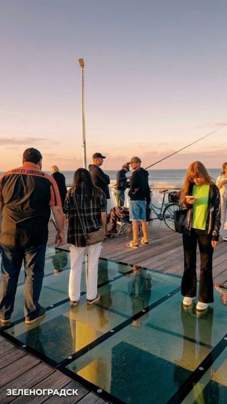 Ура! В Зеленоградске открыли пирс после ремонта Ура! В Зеленоградске открыли пирс после ремонта