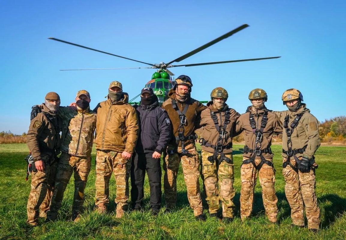 Поздравляем сотрудников и ветеранов калининградского ОМОН «Град» Росгвардии с 34-й годовщиной формирования отряда! Поздравляем сотрудников и ветеранов калининградского ОМОН «Град» Росгвардии с 34-й годовщиной формирования отряда!