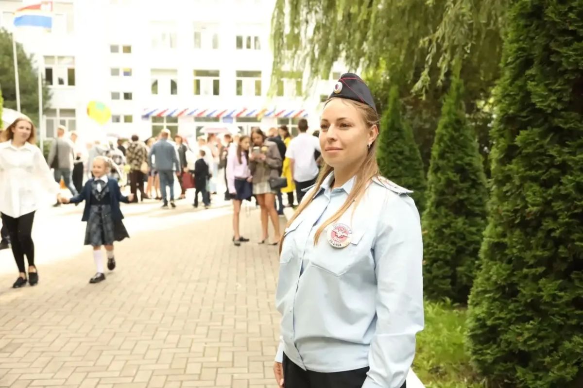 В Калининградской области полицейские обеспечили безопасность на торжественных линейках, посвященных Дню знаний В Калининградской области полицейские обеспечили безопасность на торжественных линейках, посвященных Дню знаний