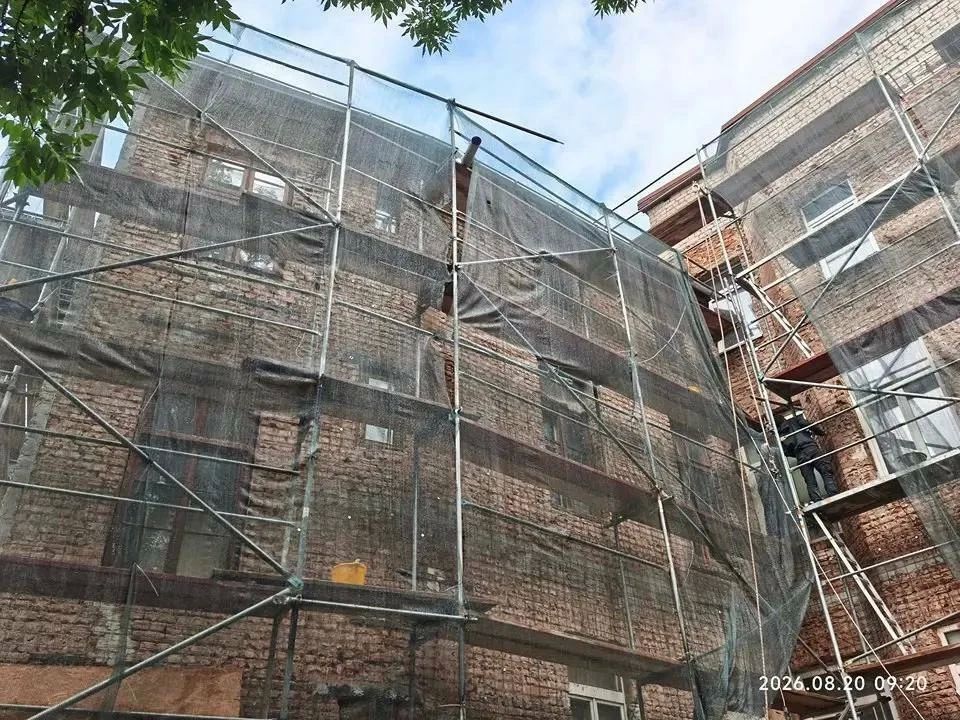 Русты, сандрики и кронштейны: в Советске дому XIX века возвращают исторический облик Русты, сандрики и кронштейны: в Советске дому XIX века возвращают исторический облик