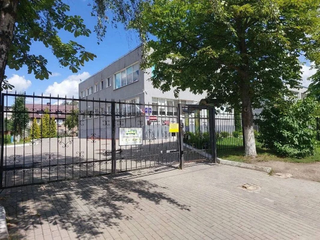 Несколько детей из детсада в центре Калининграда увезли в больницу