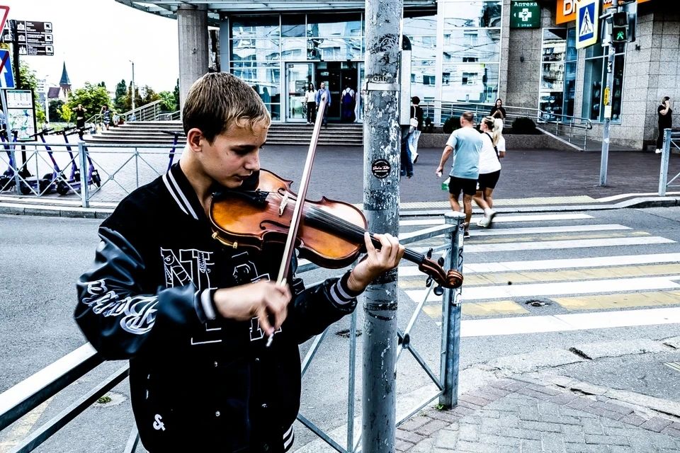 Список мест, где могут выступать уличные артисты