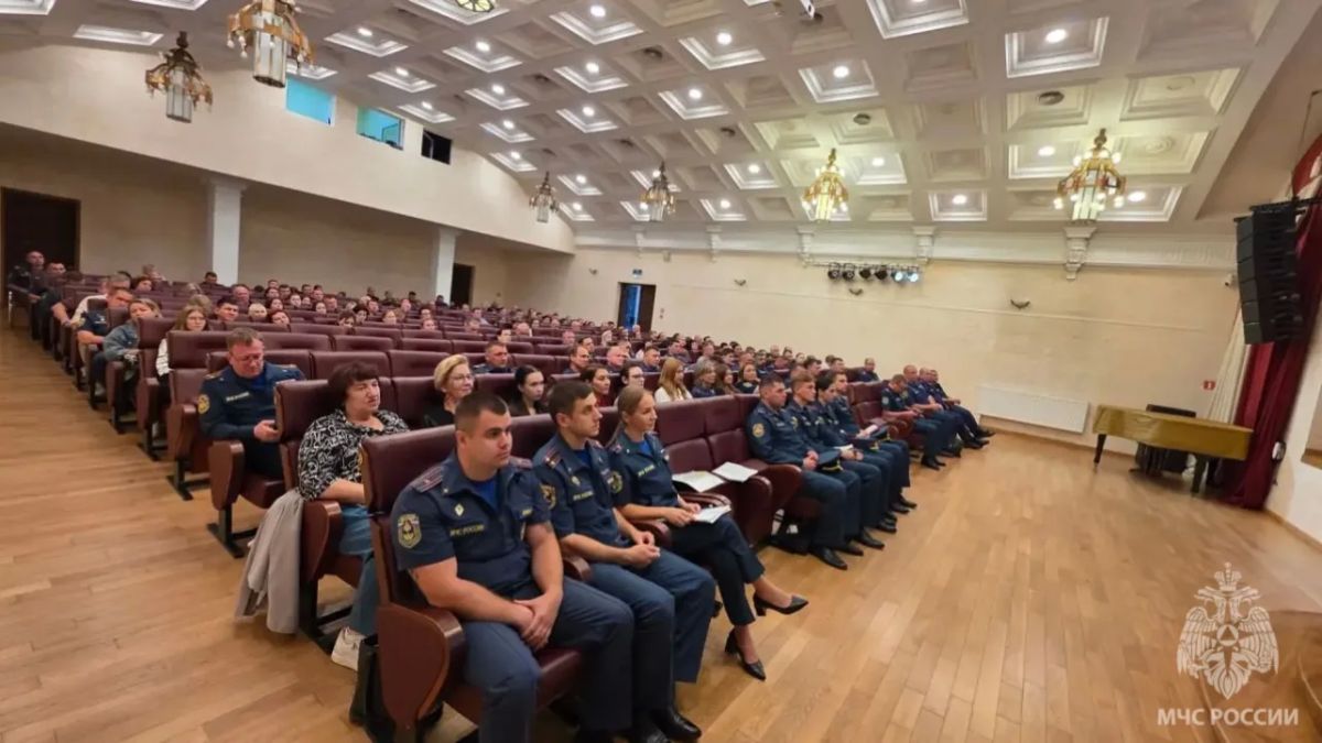 В Главном управлении МЧС России по Калининградской области прошло занятие по служебной подготовке В Главном управлении МЧС России по Калининградской области прошло занятие по служебной подготовке