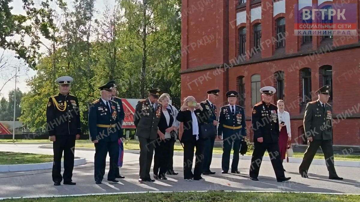 В Калининградской области отметили день рождения 18-й гвардейской мотострелковой дивизии В Калининградской области отметили день рождения 18-й гвардейской мотострелковой дивизии