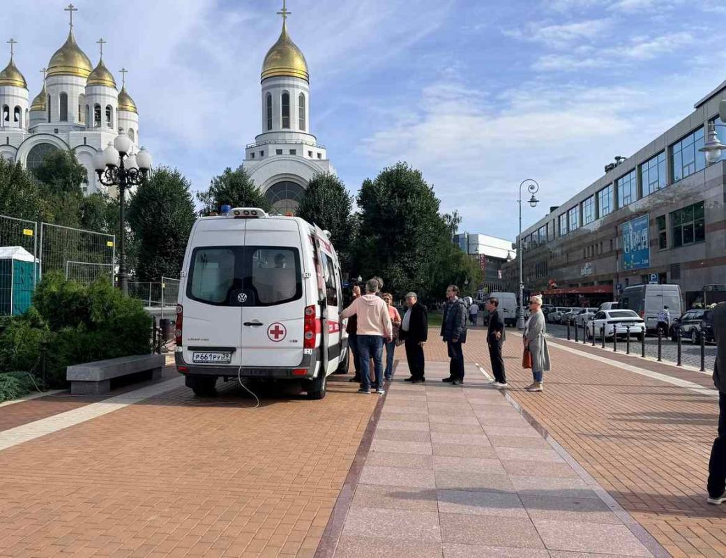 На улицы Калининграда выехали машины с вакцинами
